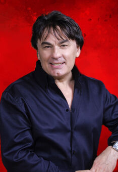 Александр Серов