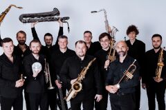 Джаз с русским характером: Биг-Бэнд Good Orchestra и балалайка
