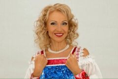 Лена Василек
