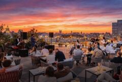 Саундтреки Ханса Циммера на крыше The Carlton. Камерный оркестр. Арфа