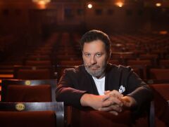 Сергей Минаев с новым моноспектаклем «Отцы и дети».