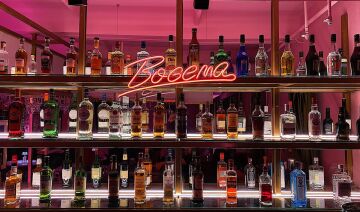 Manya Bar