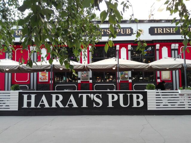 Harat's Pub