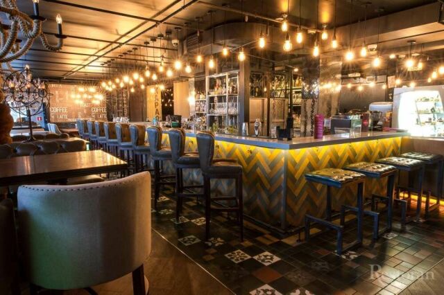 Lюstra Bar
